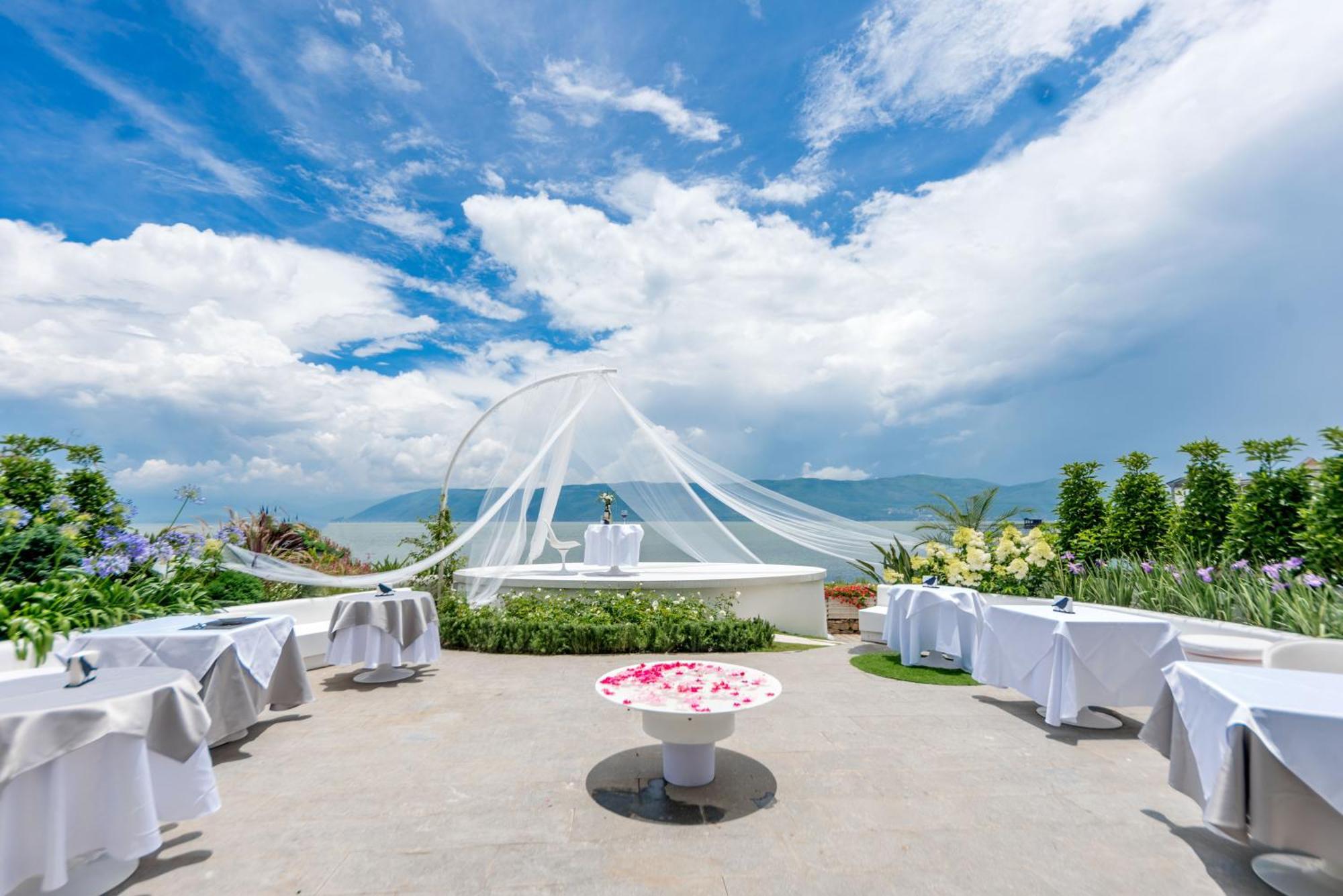 Dali Nest Secret Garden Lake View Inn Εξωτερικό φωτογραφία